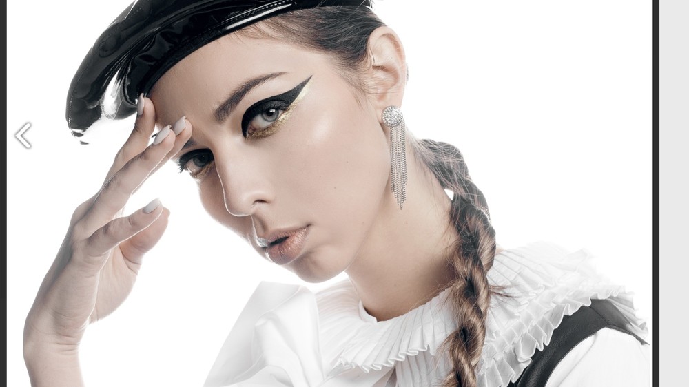 JULIA M