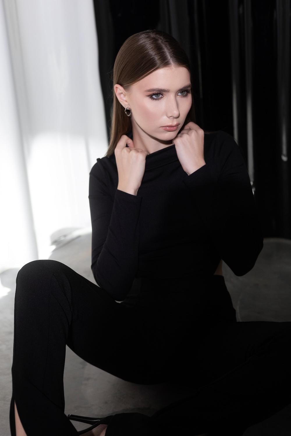 JULIA T