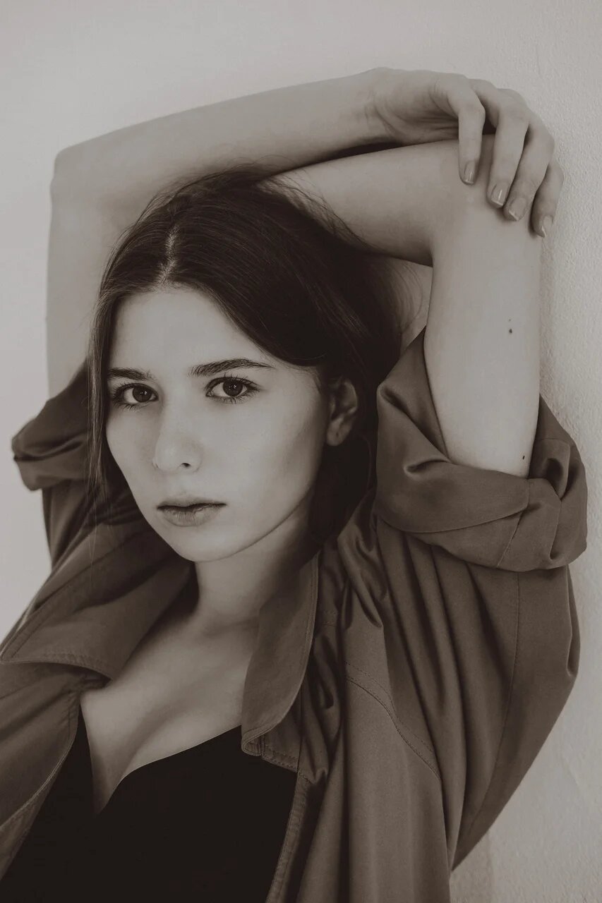 JULIA T