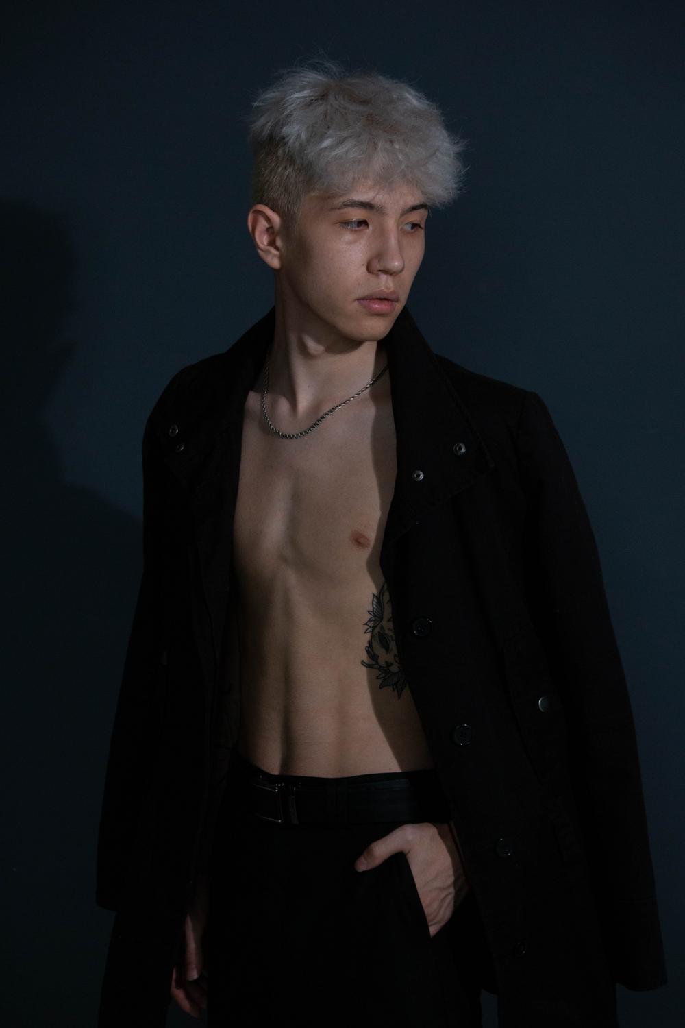 LEV K