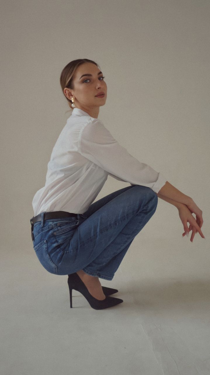 ALINA V