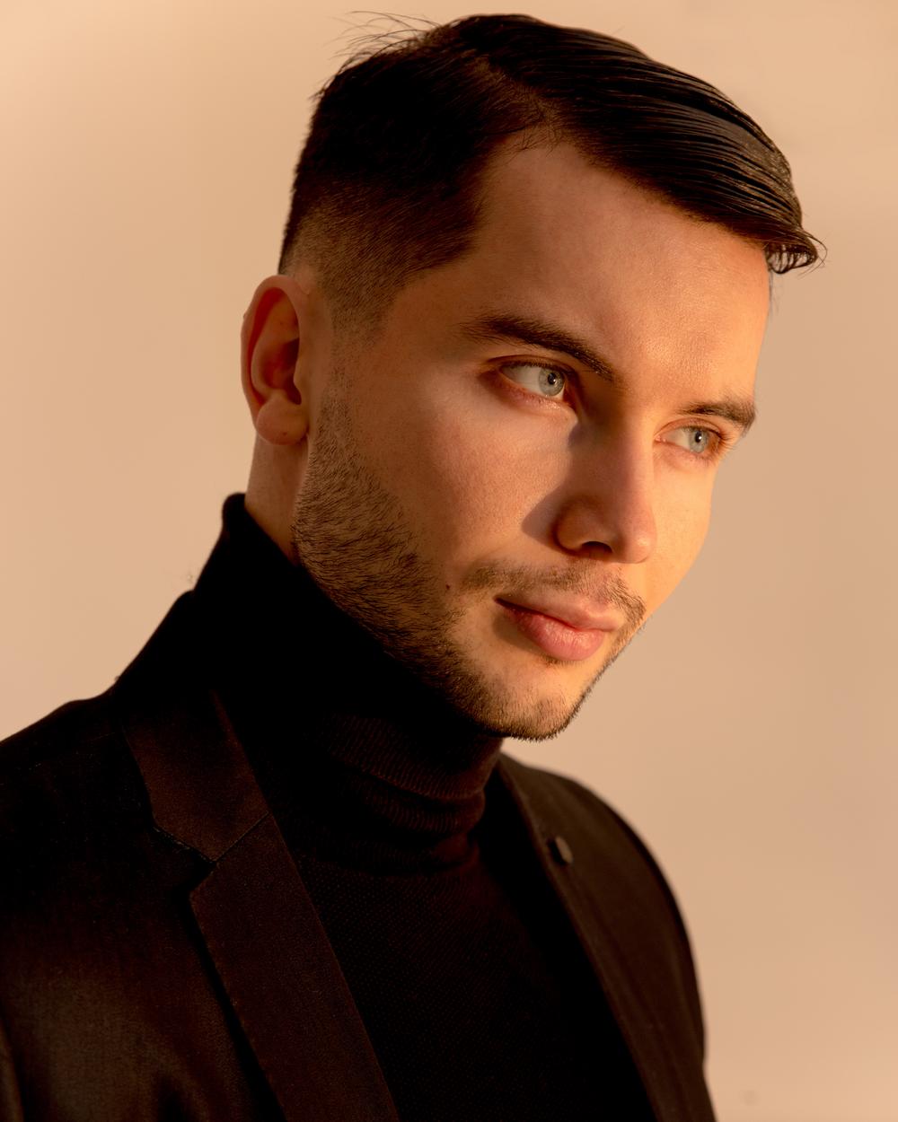 ARTEM O