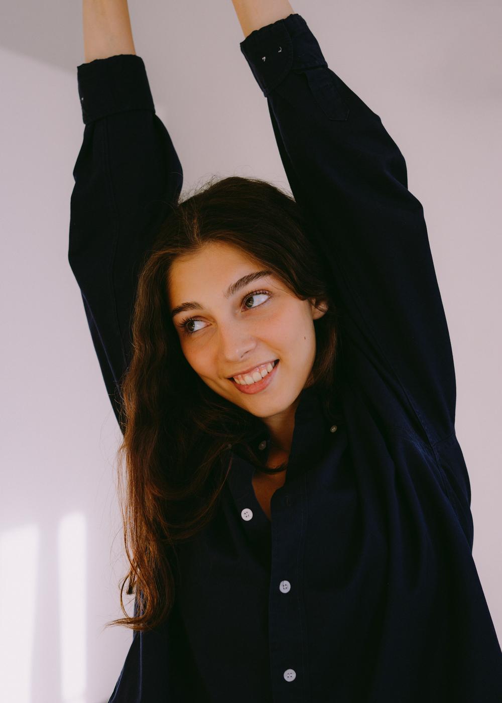 ALISA T