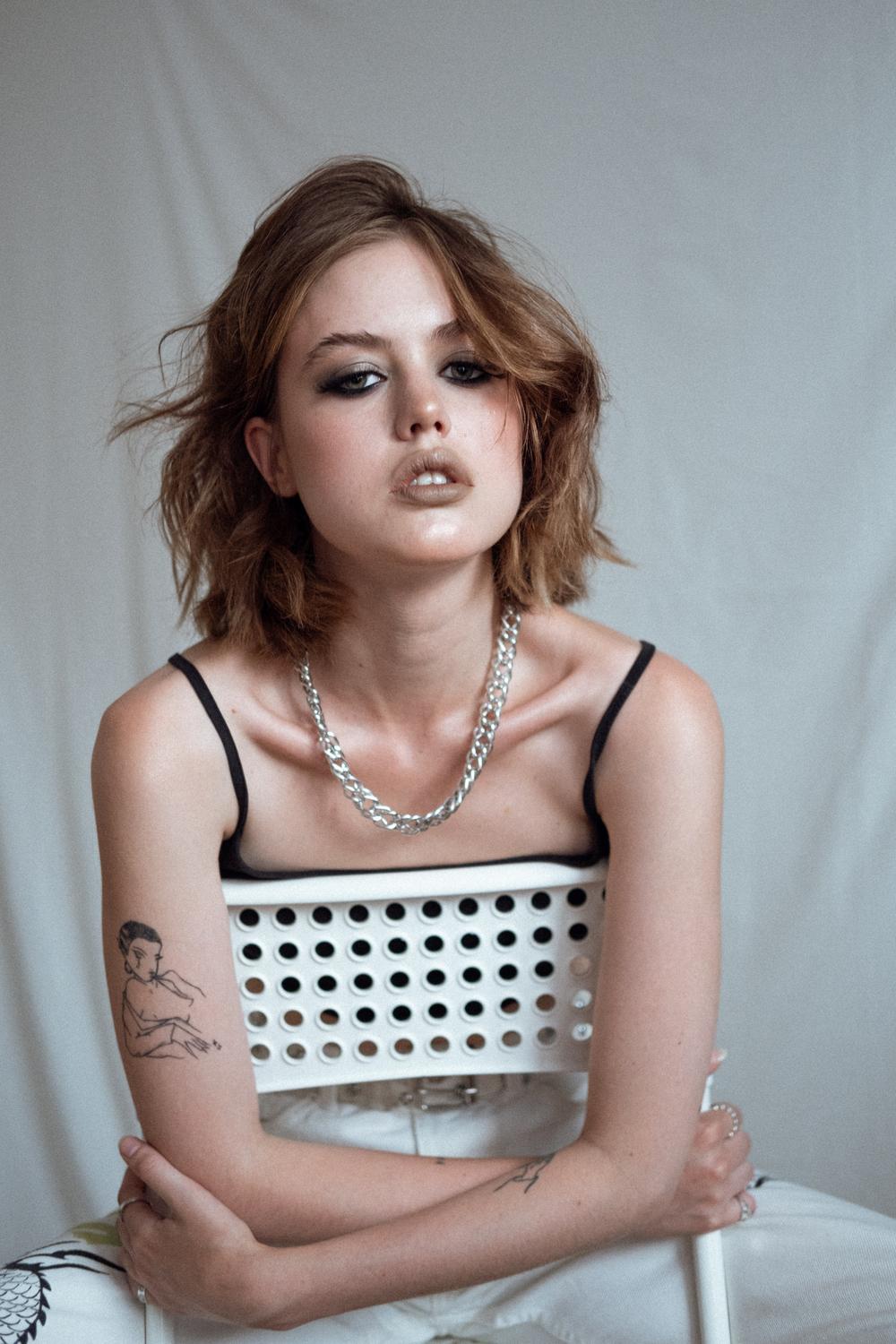 SHAROVA
