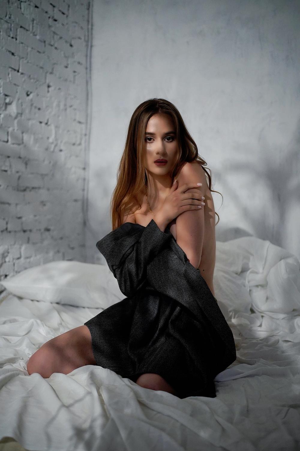 ANASTASIA F