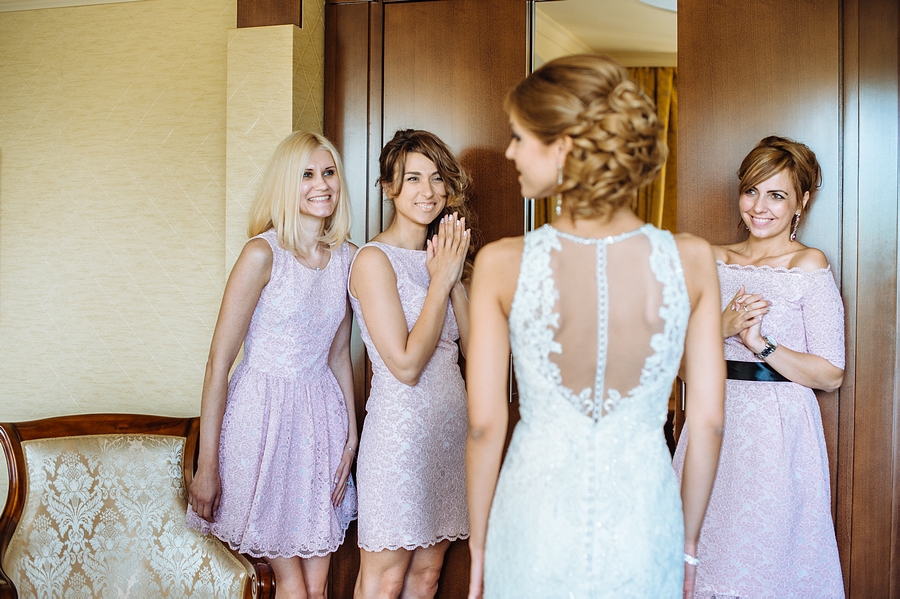 Brides