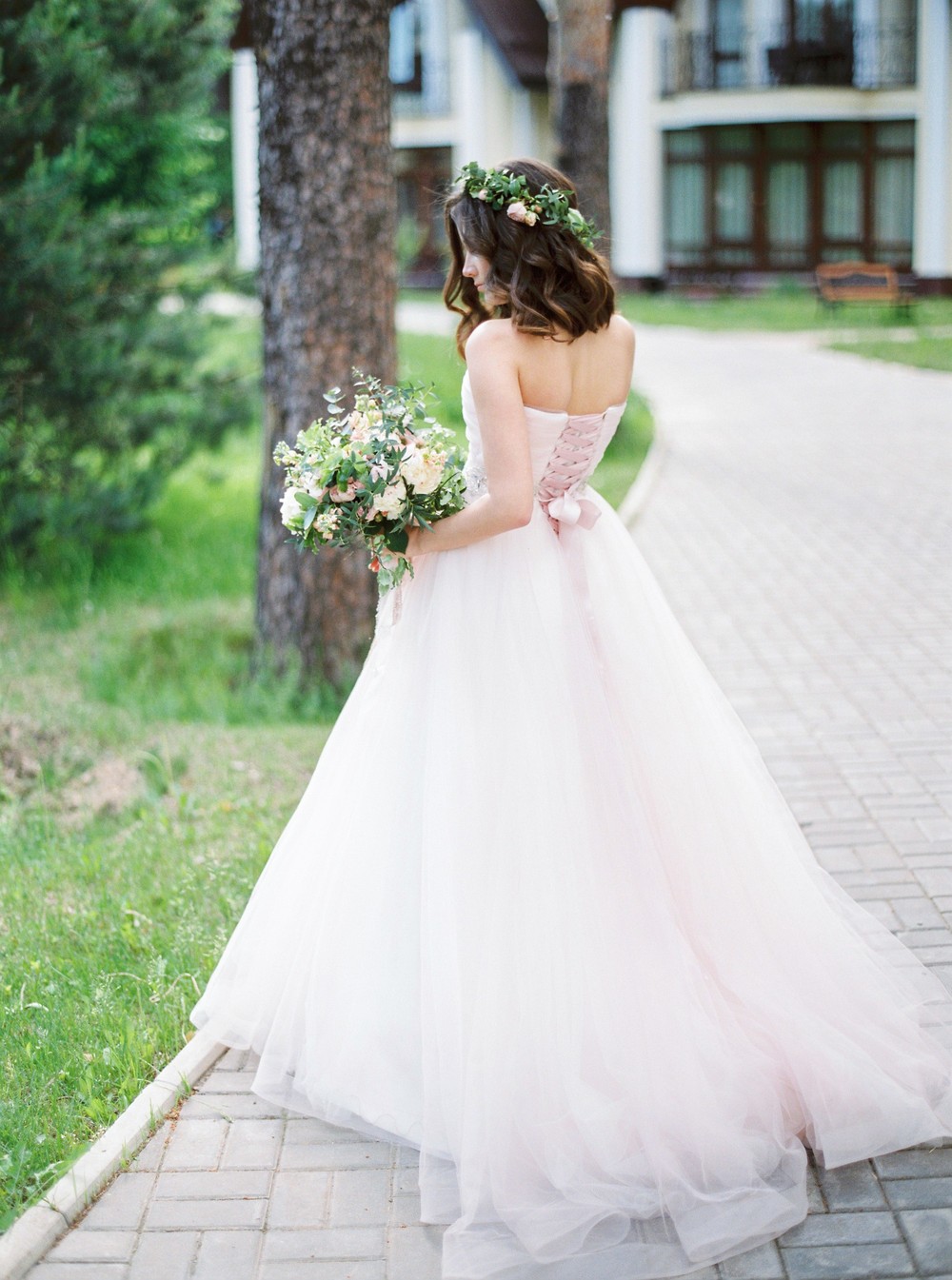 Brides