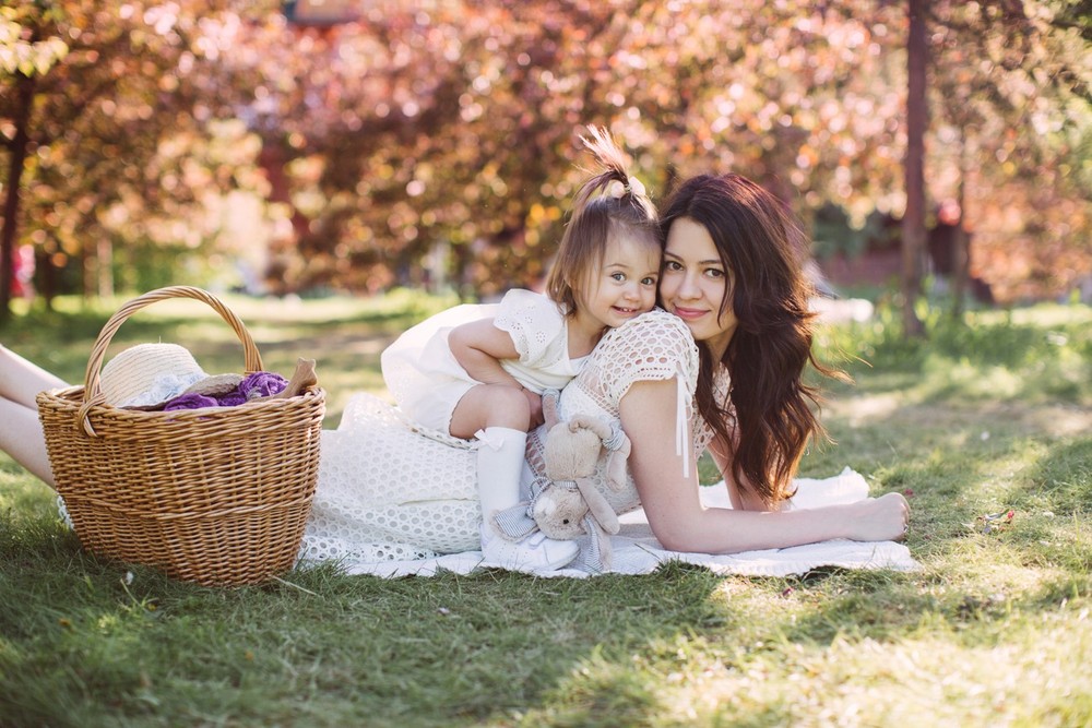 FAMILY & CHILDREN