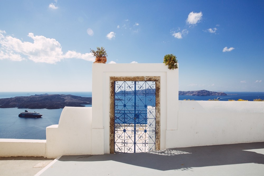 SANTORINI