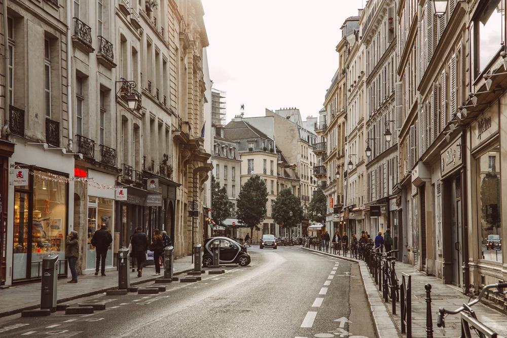 PARIS
