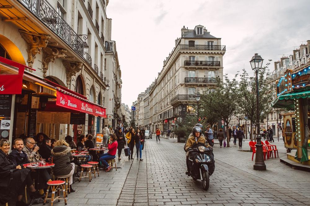 PARIS