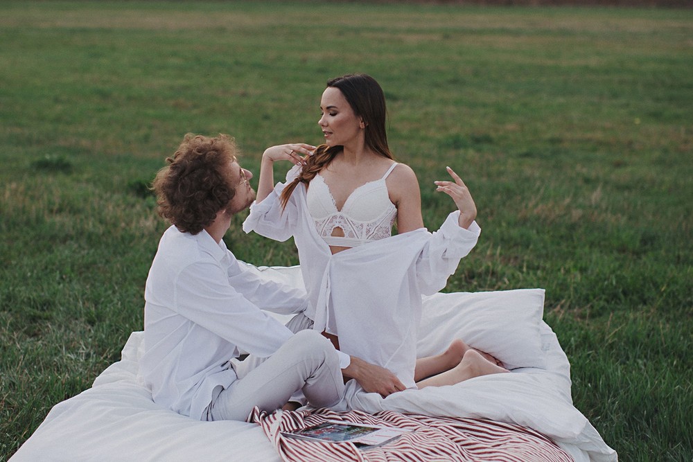 Breakfast in the field