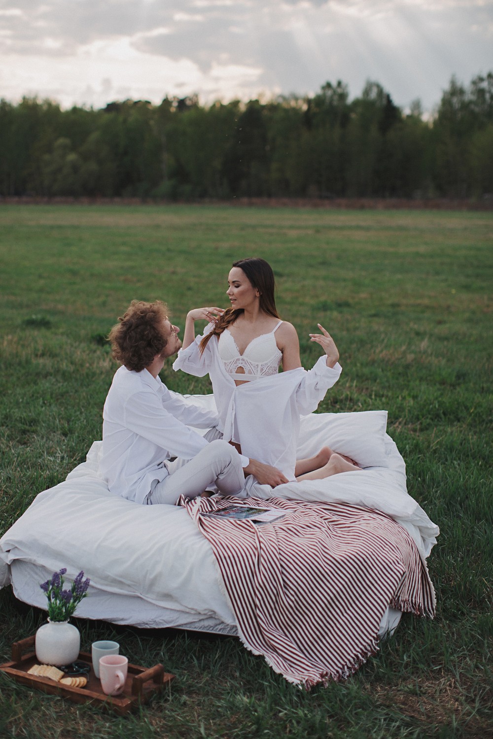 Breakfast in the field