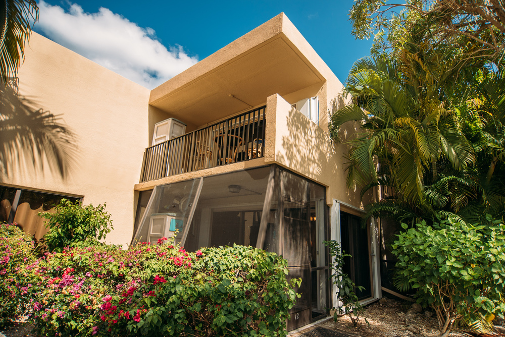 REAL ESTATE TOURS