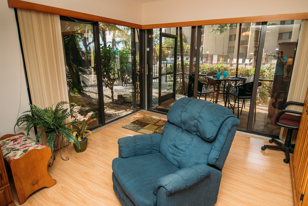 REAL ESTATE TOURS