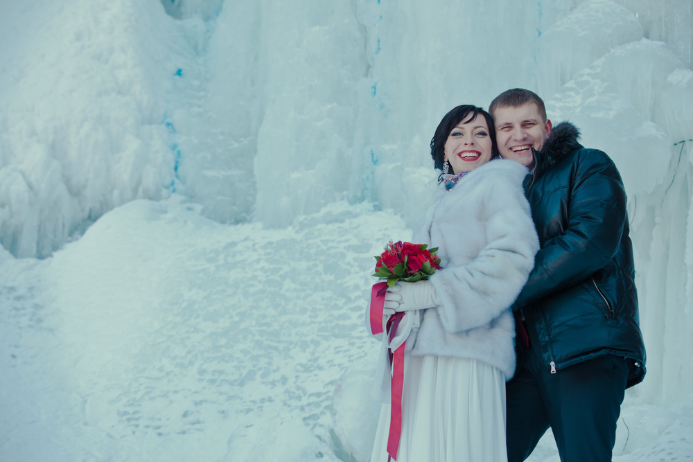 FROZEN WATERFALL