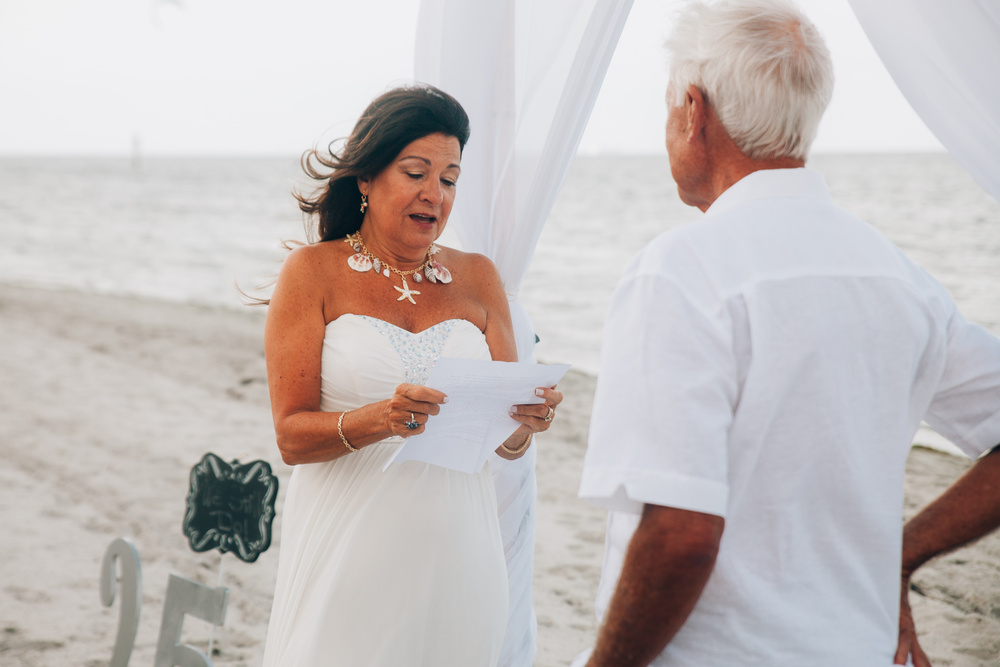 Robert and Elina beach wedding