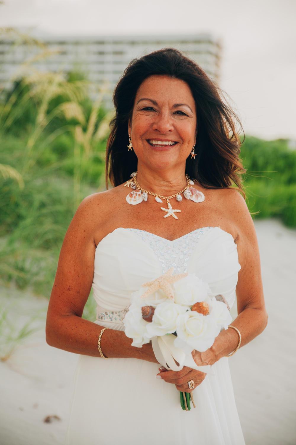 Robert and Elina beach wedding