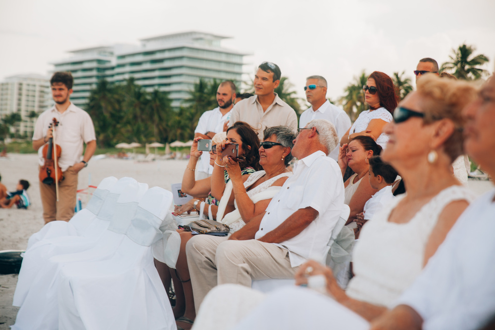 Robert and Elina beach wedding