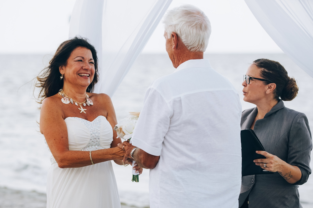 Robert and Elina beach wedding