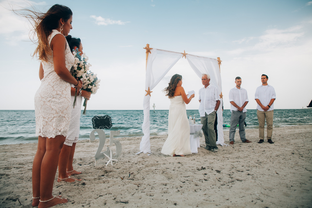 Robert and Elina beach wedding