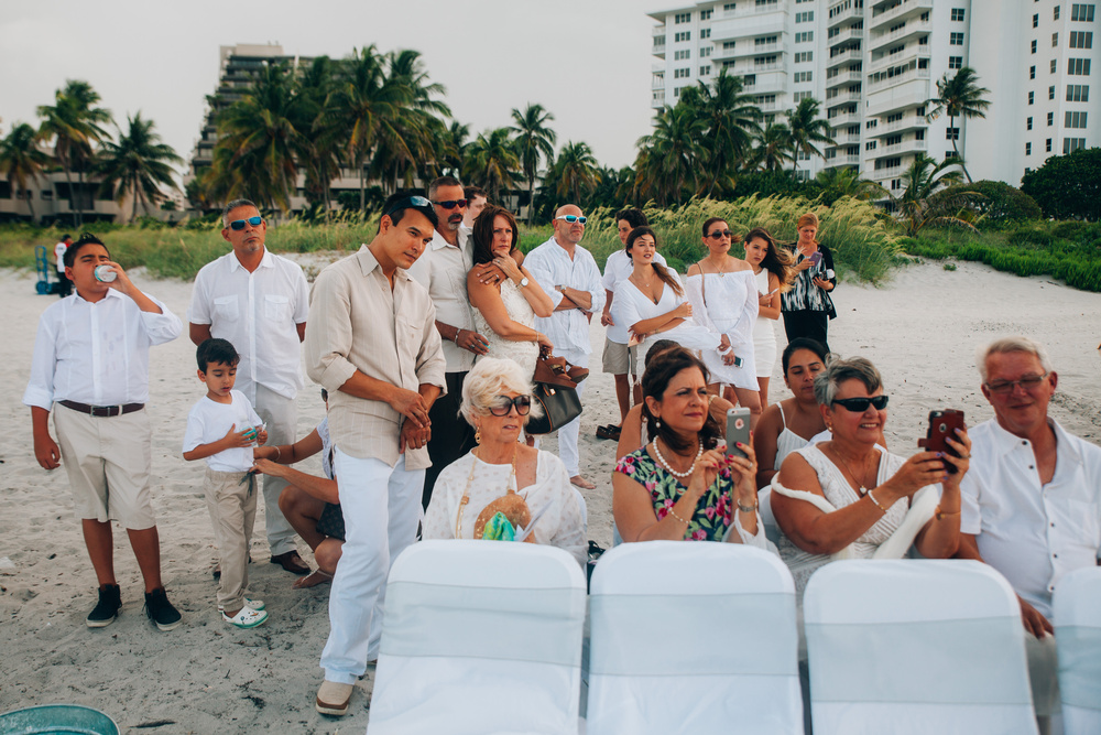 Robert and Elina beach wedding