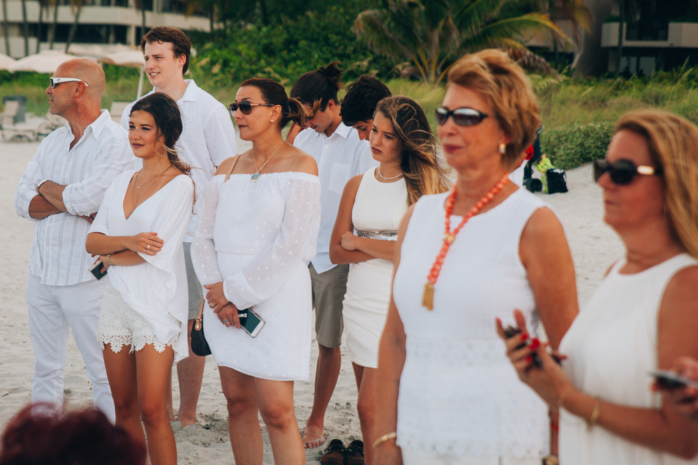 Robert and Elina beach wedding