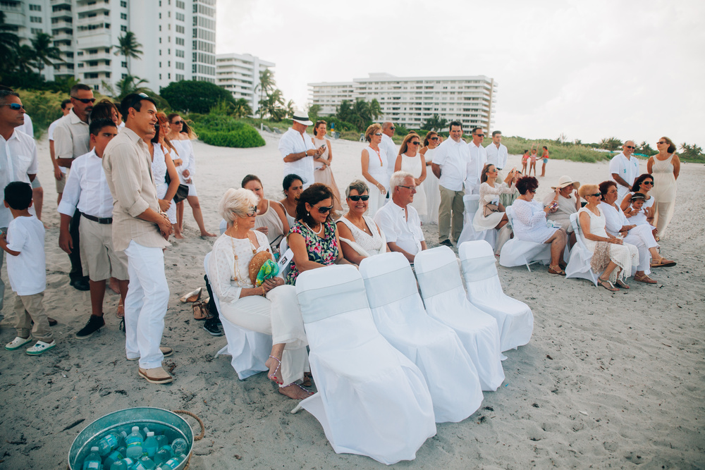 Robert and Elina beach wedding