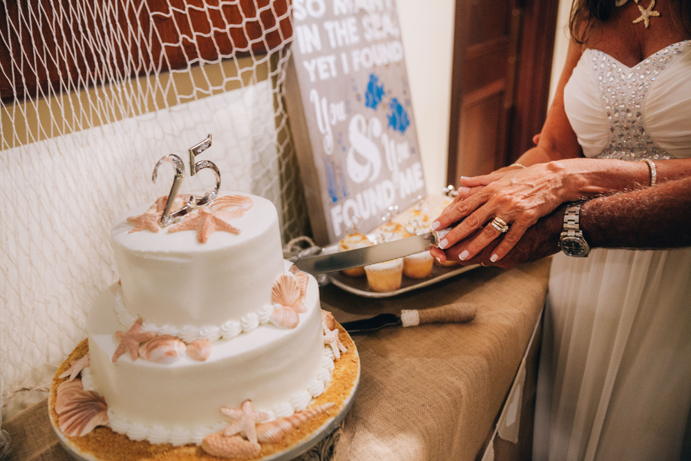 Robert and Elina beach wedding