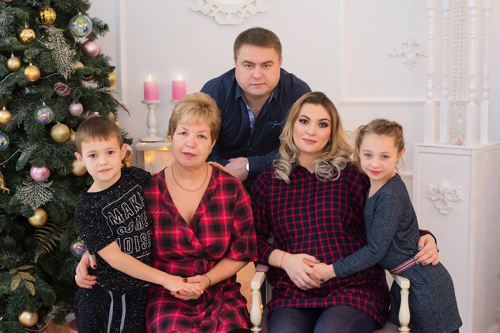 Семейные новогодние фотосессии 2018 (фотостудия 