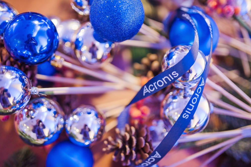 НОВОГОДНЯЯ ВЕЧЕРИНКА ACRONIS RACING NIGHT 