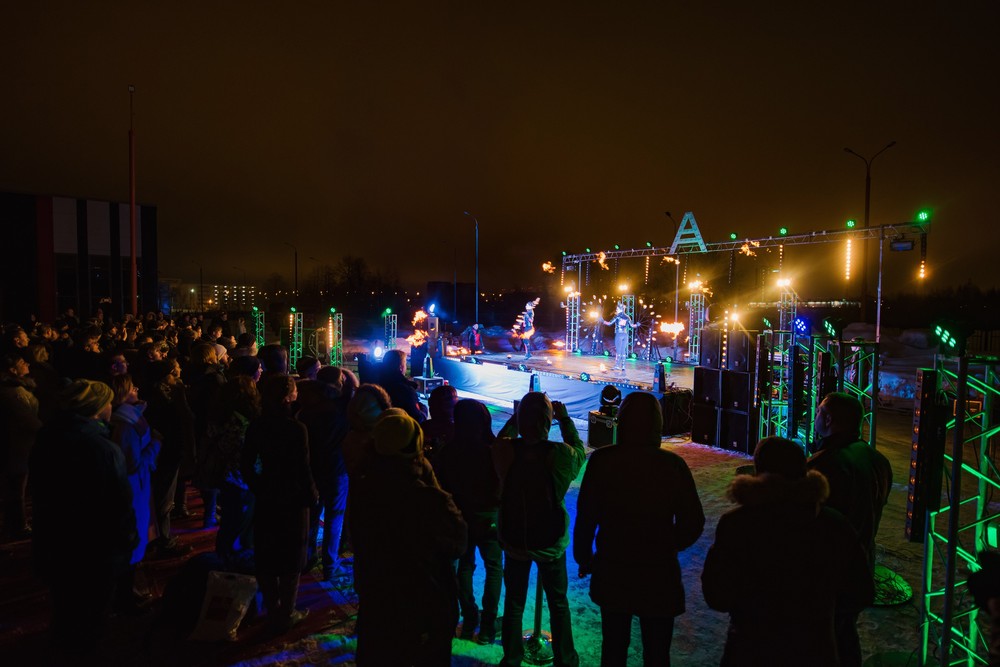 НОВОГОДНЯЯ ВЕЧЕРИНКА ACRONIS RACING NIGHT 