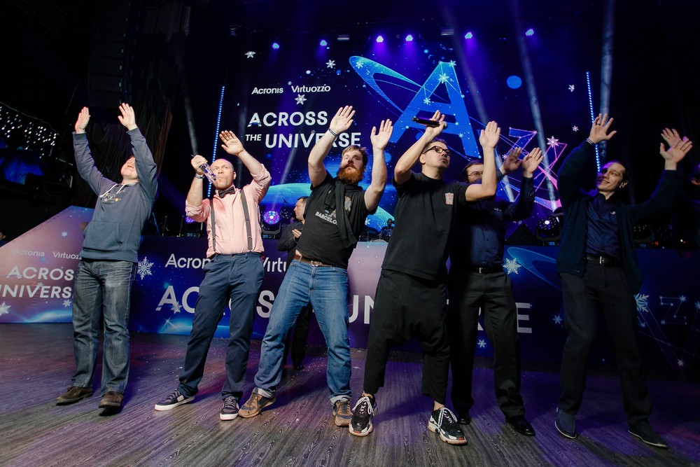 НОВОГОДНЯЯ ВЕЧЕРИНКА ACRONIS & VIRTUOZZO ACROSS THE UNIVERSE 