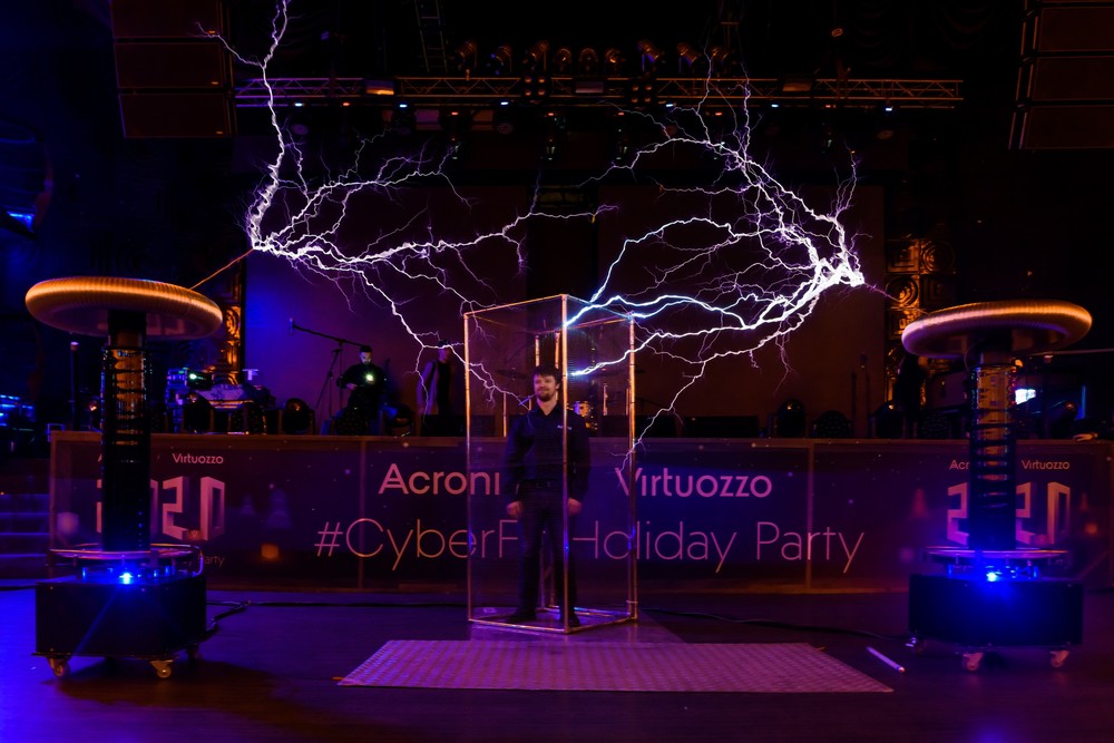 НОВОГОДНЯЯ ВЕЧЕРИНКА ACRONIS & VIRTUOZZO #CyberFitHoliday 