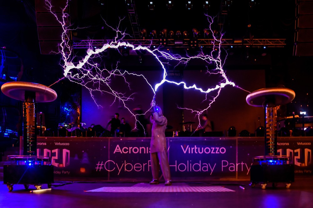 НОВОГОДНЯЯ ВЕЧЕРИНКА ACRONIS & VIRTUOZZO #CyberFitHoliday 