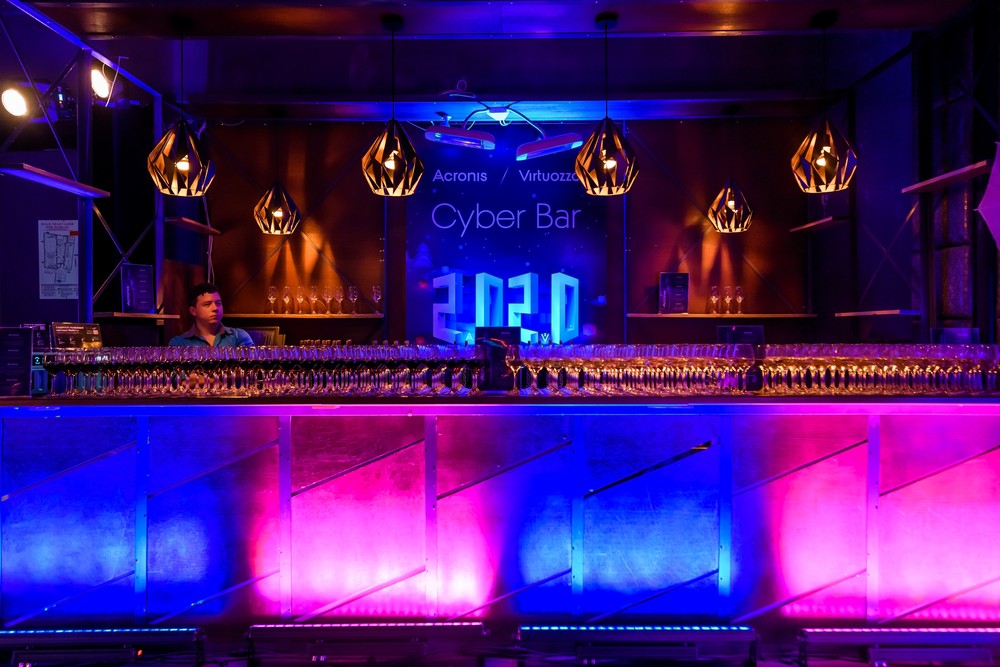 НОВОГОДНЯЯ ВЕЧЕРИНКА ACRONIS & VIRTUOZZO #CyberFitHoliday 