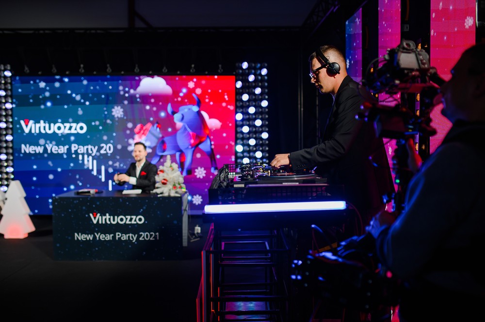 VIRTUOZZO ONLINE NEW YEAR PARTY