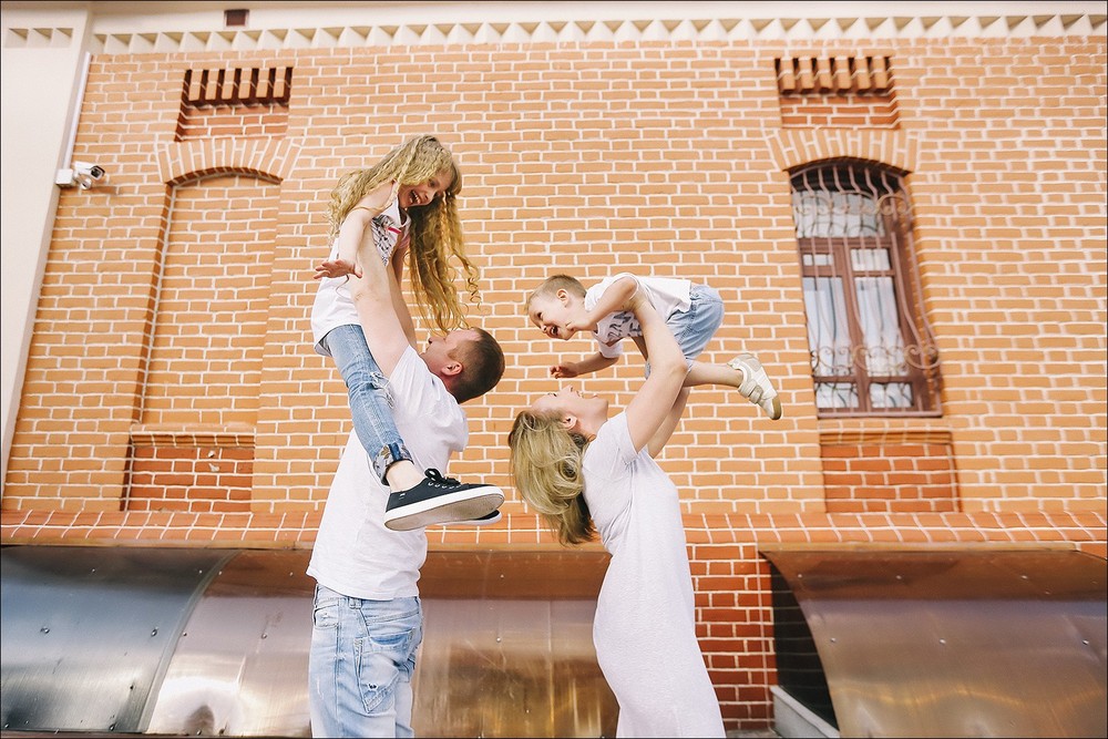 Family - Смеяться в Тюмени