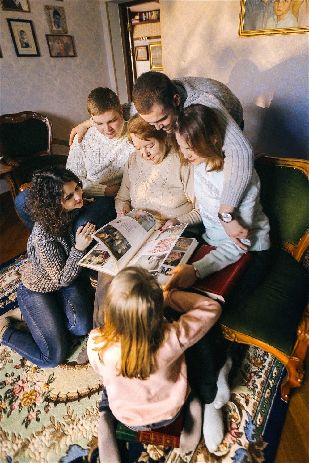 Family - Надежде Федоровне 70. Подарок от внуков.