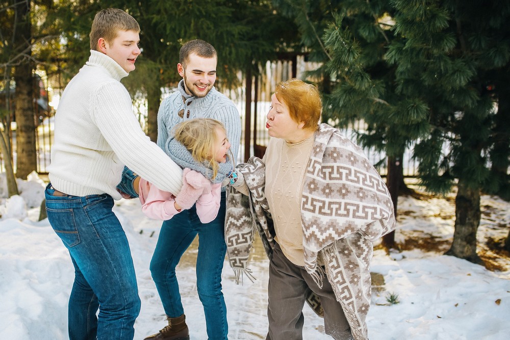 Family - Надежде Федоровне 70. Подарок от внуков.