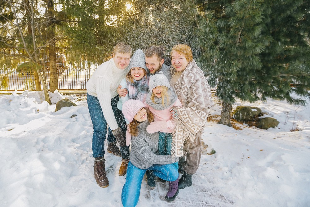 Family - Надежде Федоровне 70. Подарок от внуков.