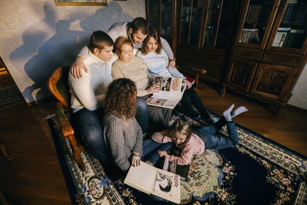 Family - Надежде Федоровне 70. Подарок от внуков.