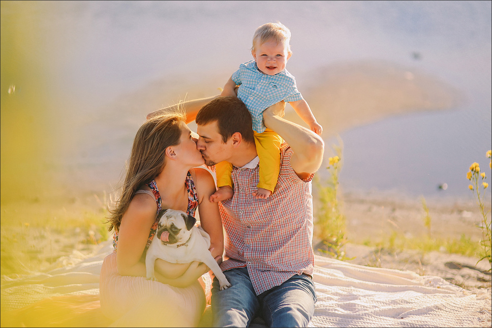 Family - Катя, Олег, Тимоша и Клоша :)
